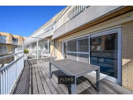 instapklaar 3-slaapkamer appartement vlak bij zee en duinen!