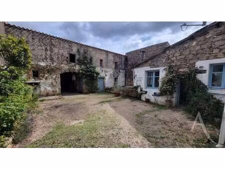 vente maison à saint-étienne-du-bois (85670) : à vendre / 130m² saint-étienne-du-bois
