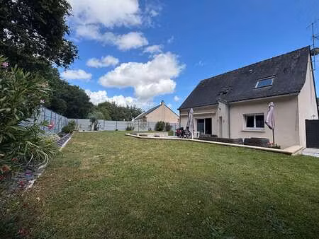 vente maison à segré-en-anjou-bleu (49500) : à vendre / 110m² segré-en-anjou-bleu
