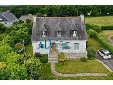vente maison à châteauneuf-du-faou (29520) : à vendre / 126m² châteauneuf-du-faou