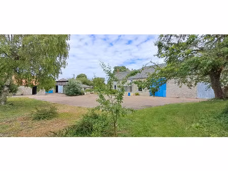 maison à rénover à boissy la rivière avec des dépendances