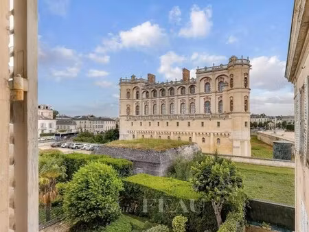 appartement de luxe à louer à saint-germain-en-laye : 4 425 €/mois | 127m²