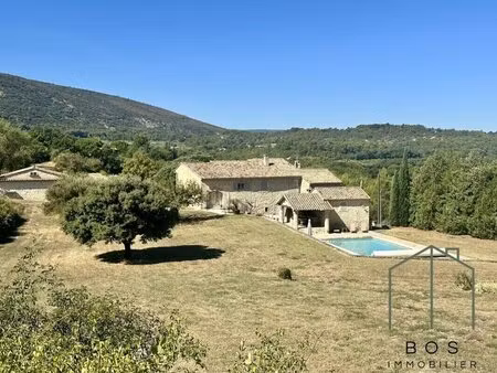 une bastide dans le luberon