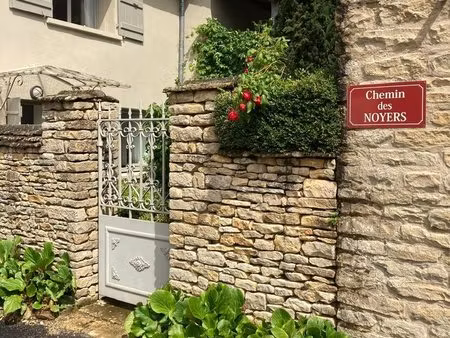 bourgone cote chalonnaise  maison pleine de charme