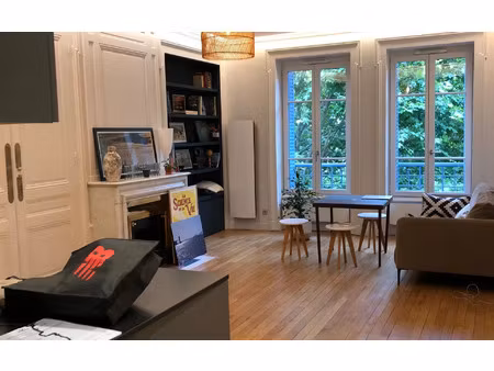 location appartement  74.22 m² t-3 à lyon 6  1 675 €