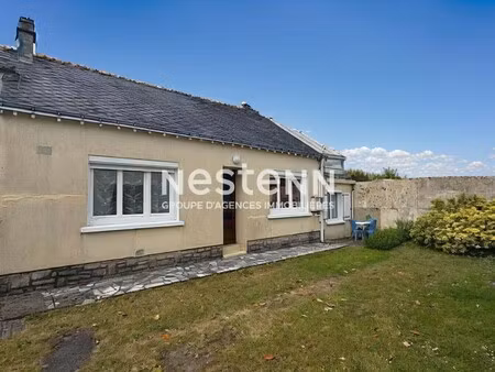 malansac - maison de ville de 112 m² avec vie de plain-pied au coeur du bourg