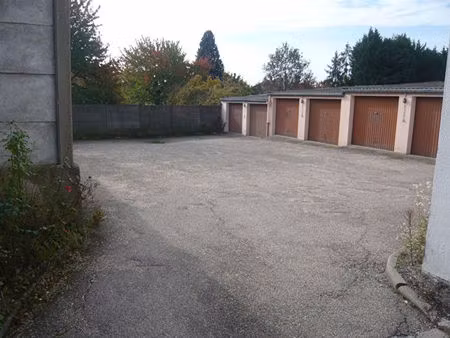 garage a louer metz