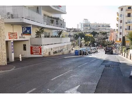parking de 14 41 m² à cannes