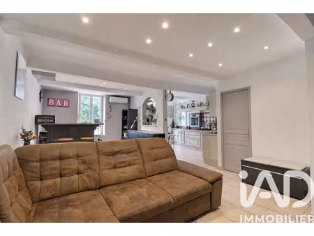 appartement à rougiers (83170)