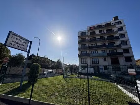 prestigieux bureau de 150 m2 en location - bezons  île-de-france