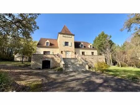 manoir de prestige - 315 m² - à 15 min de cahors