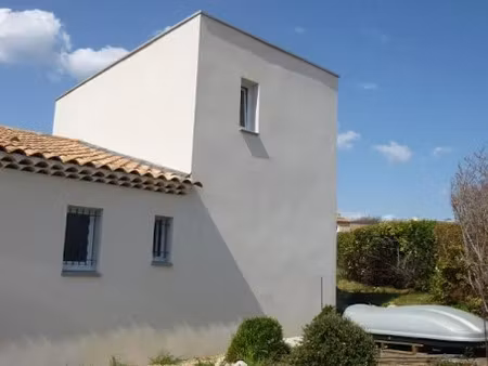 location meublée maison 4 pièces 102.12 m² à pierrevert (04860)  1 350 €