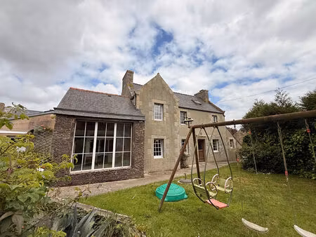 à vendre. maison en pierres. plouénan.