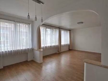 appartement 2 chambres à anderlecht  lumineux