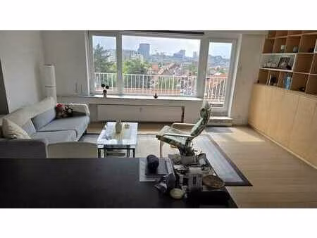 superbe petit penthouse de qualité - deux terrasses  vues