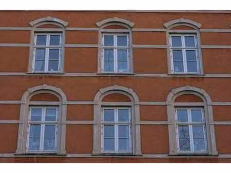 immeuble de rapport rez+7 de 3 commerces et 23 appartements