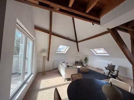 superbe penthouse petit immeuble pas de tva