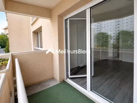 choisy-le-roi  gambetta  grand 2 pièces de 50 68 m² avec balcon  libre et rénové