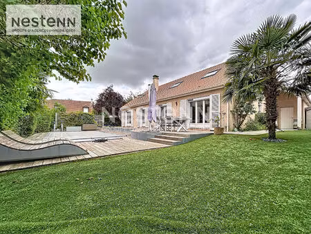 maison 5 chambres  garage double cave et piscine 225m² au sol et 159 1m² habitable
