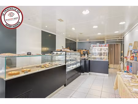vente locaux professionnels 2 pièces 70 m² à cuers (83390)  77 000 €
