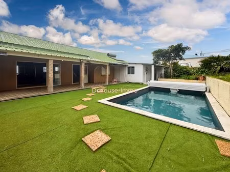charmante villa familiale 6 pièces de 160 m² avec piscine à tampon 14eme