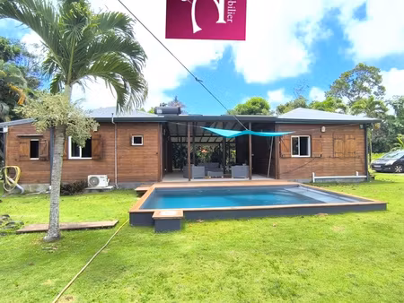 location maison meublée avec piscine petit bourg