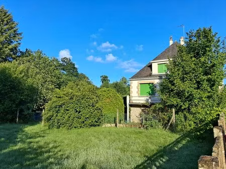 maison des années 60 indépendante sur un grand terrain à fort potentiel aux portes de la..