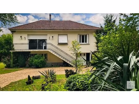 maison indépendante - 174.5m ²