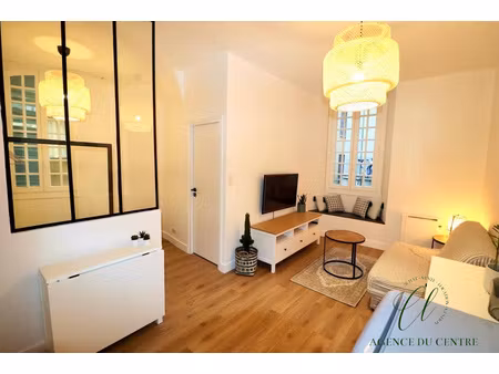 bail etudiant 9 mois : 2 pièces meublé - vieux nice