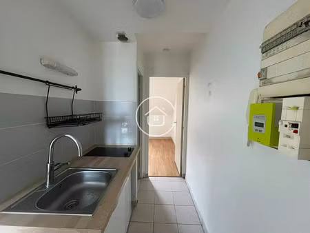 location appartement 2 pièces 24 m² à blois (41000)  363 €