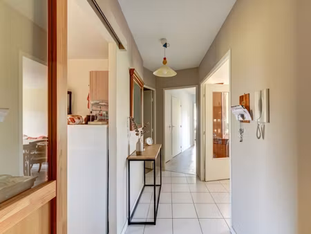 villeurbanne charpennes t3 lumineux avec balcon et vue dégagée