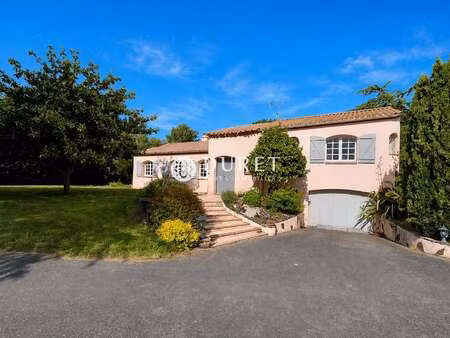 vente maison à coëx (85220) : à vendre / 205m² coëx