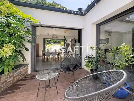 maison d'architecte de plain-pied à 3mn du centre ville et 15mn de vannes