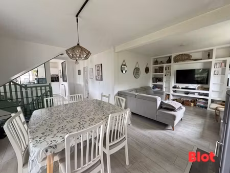 maison 138 m² à vendre par blot immobilier en bourg de saint-erblon