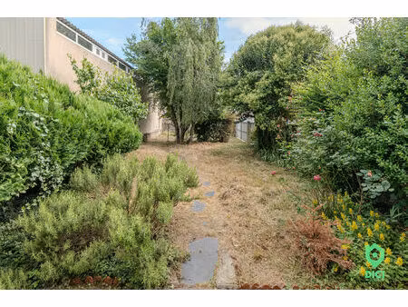 terrain 210 m² angers lafayette
