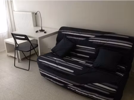 location meublée appartement 1 pièce 25 m² à sceaux (92330)  860 €