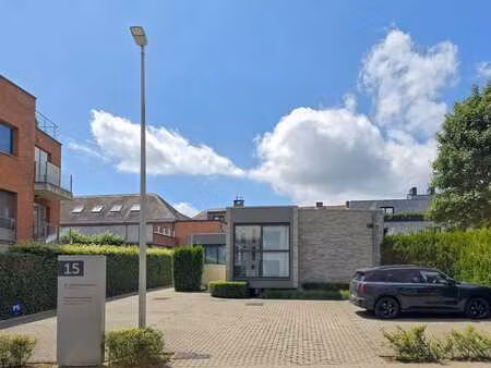 espace de pratique (163 m²) à louer à lummen