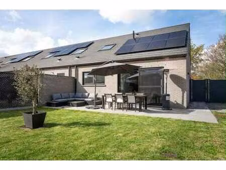 maison (qne) de 2022 avec 3 ch.à.c.  garage & jardin spaciex