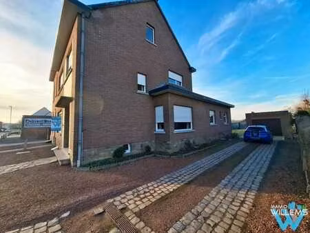 maison 3 façades avec garage et beau jardin à herent