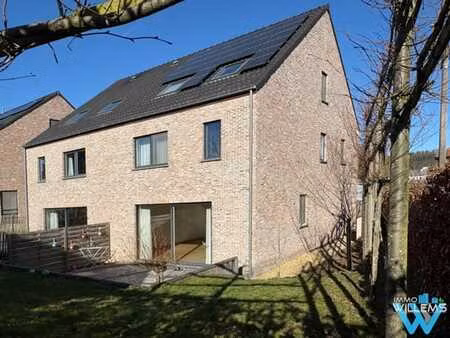 maison semi-ouverte – moderne  soignée et écoénergétique !