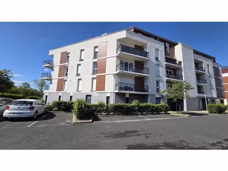 location appartement 2 pièces 43 m² à orleans (45000)  690 €