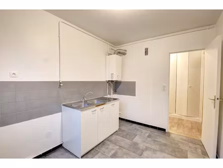 location appartement 3 pièces 60.36 m² à taverny (95150)  915 €