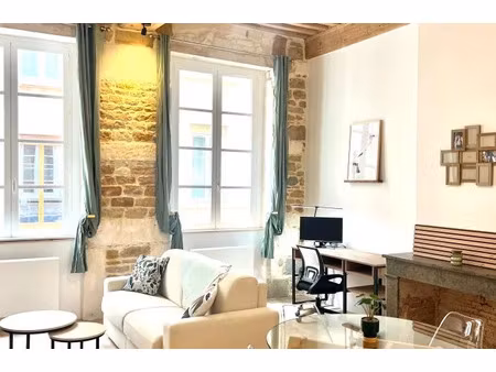 location meublée appartement 2 pièces 55 m² à lyon 1er (69001)  1 835 €