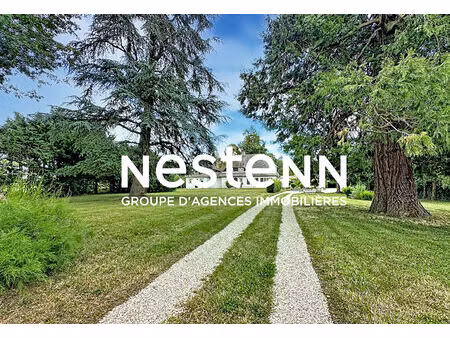 a vendre : demeure de charme et parc centenaire à saint-didier-sur-chalaronne (01140)