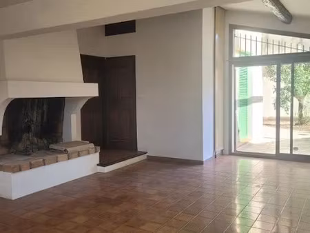 location maison 6 pièces 142 m² à saint-maximin-la-sainte-baume (83470)  1 705 €