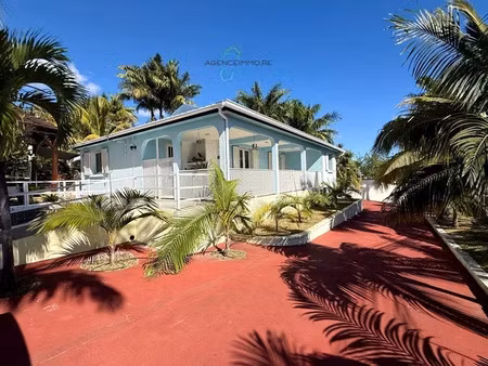 location villa 4 pièces 100 m² à saint paul (97460)  2 100 €