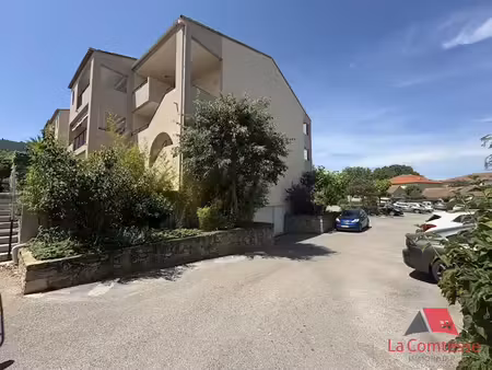 location parking 13 m² à le beausset (83330)  149 €