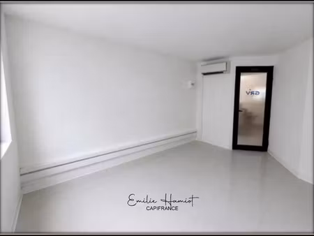 location locaux professionnels 1 pièce 13 m² à fort de france (97200)  403 €