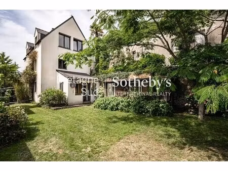 maison de luxe à vendre à auray : 945 000 € | 185m²