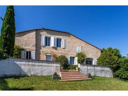 maison de village avec jardin...le bonheur d'un village français